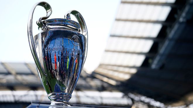 更以费利佩 更以费利佩